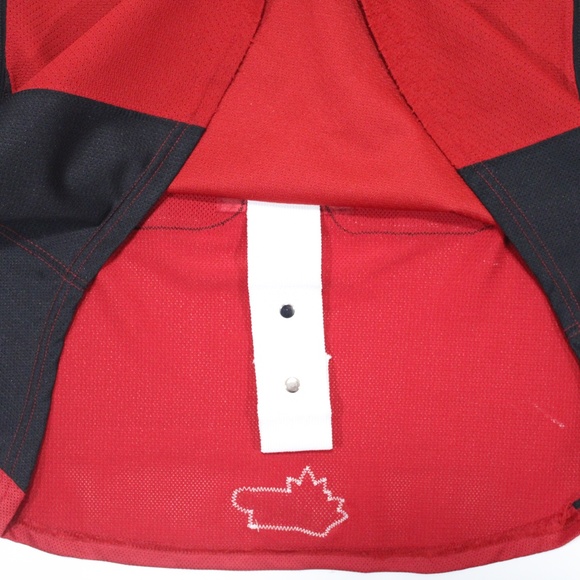 Vancouver Giants Aidan Barfoot game worn 56 CCM Jersey - Picture 4 of 8